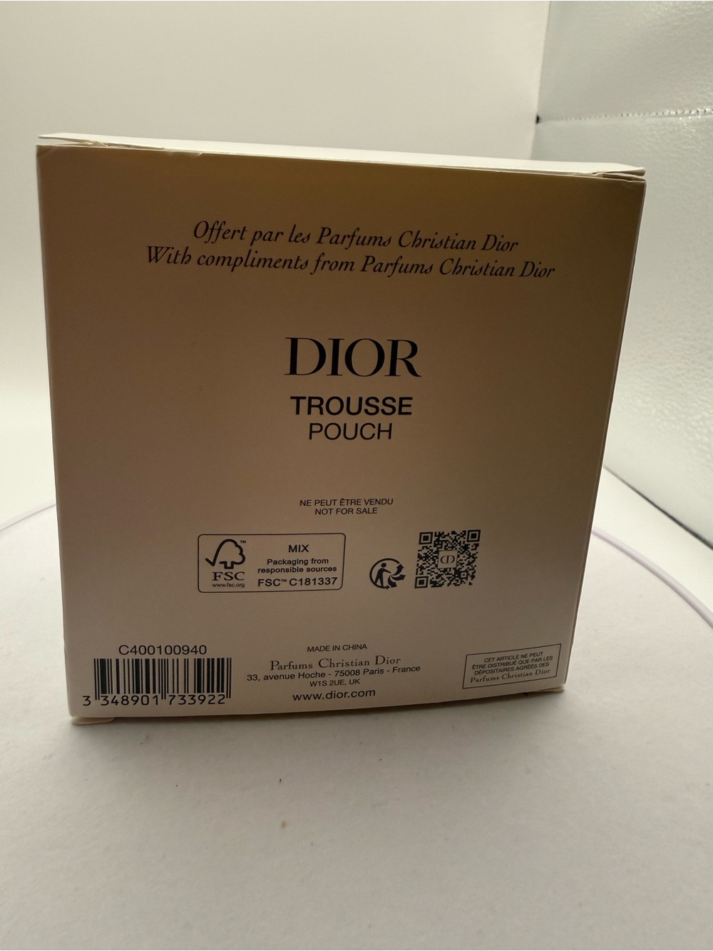 Dior Metallic Gold Round CD Logo Accessory Case - Picture 3 of 4